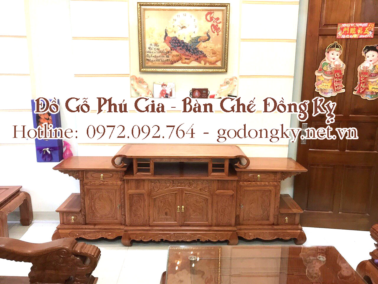 kệ tivi gỗ hương nam phi cao cấp